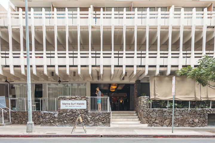 Hotel 7 of 206