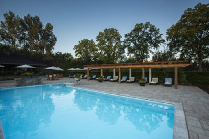 Pool 13 of 64