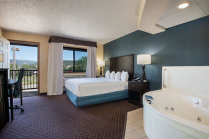 Americinn Lodge and Suites Eagle