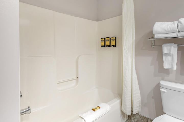 Best Western Plus Eau Claire Conference Center