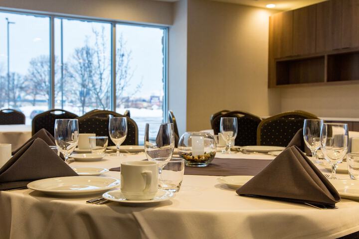 Holiday Inn Hotels and Suites Mount Pleasant by IHG