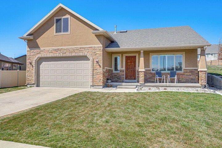Home Theater & Patio: South Jordan Basement Unit