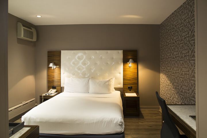 Room 43 of 53