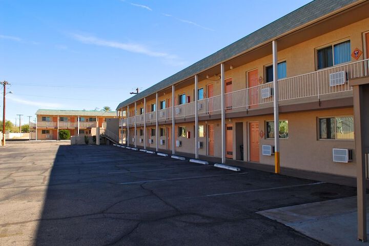 Hotel 4 of 34