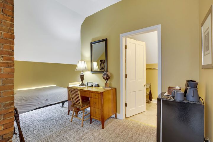 Room 12 of 56