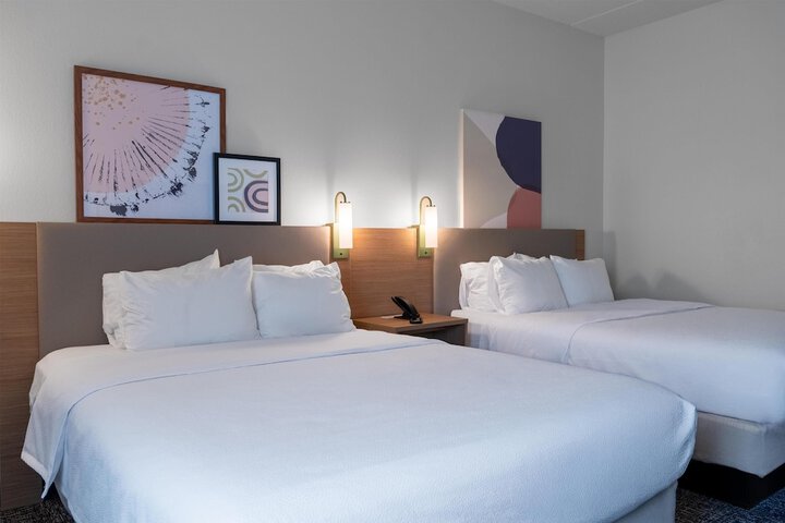 Spark by Hilton Atlanta Kennesaw Town Center