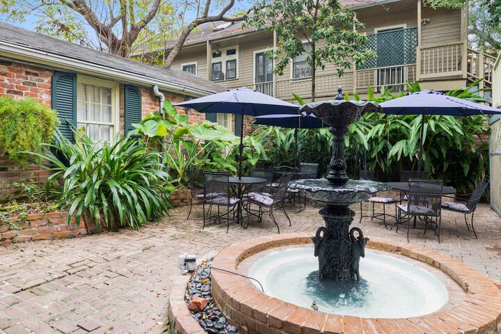 Hotel Exterior 43 of 57