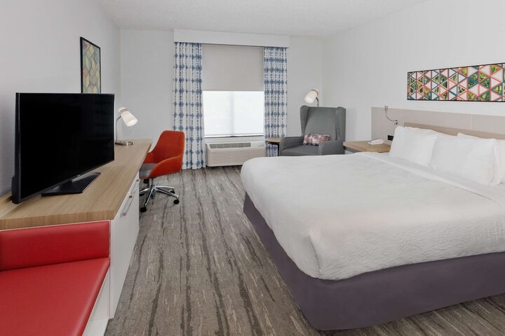Room 15 of 33