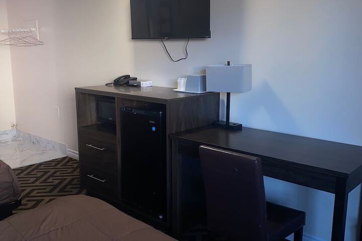 Room 34 of 39