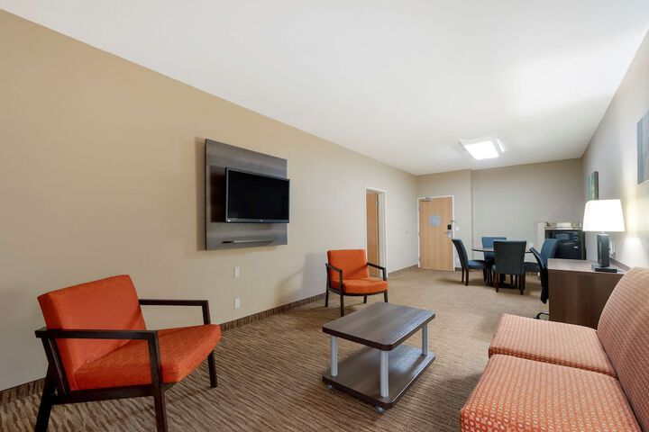 Room 12 of 36