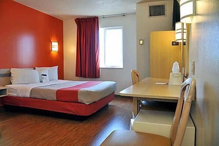 Room 30 of 37