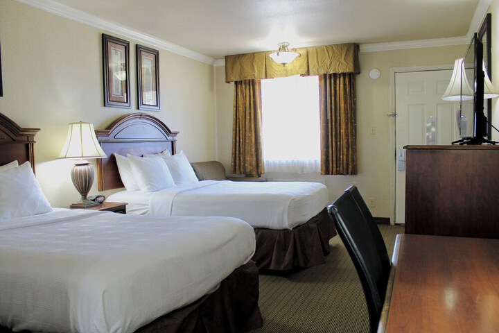 Baymont by Wyndham McAlester Hwy 69