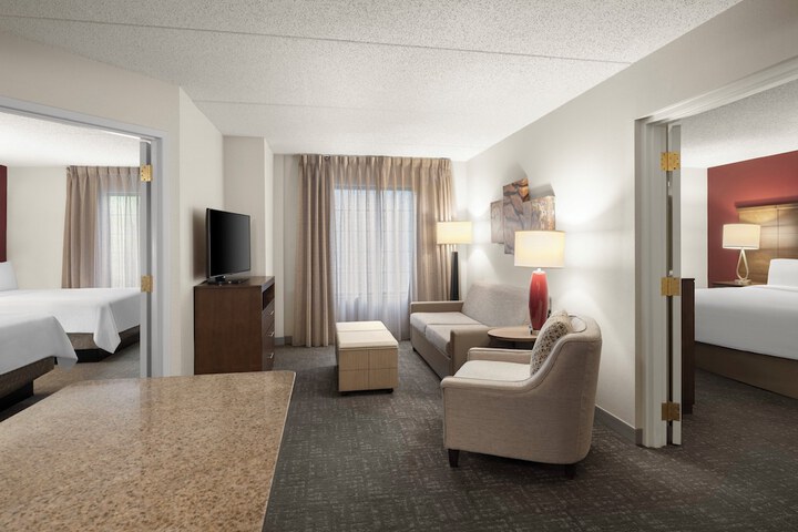 Staybridge Suites Indianapolis-Airport by IHG