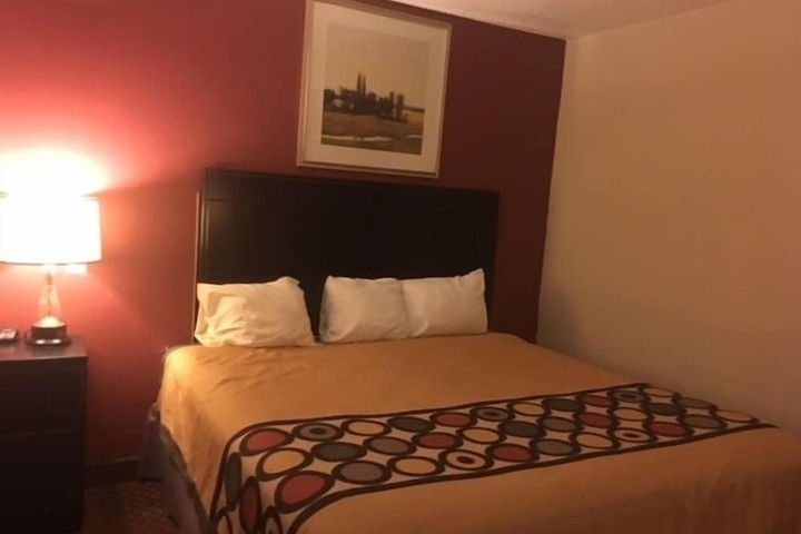 Room 23 of 46