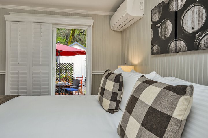 Room 45 of 153