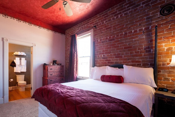 Room 47 of 47