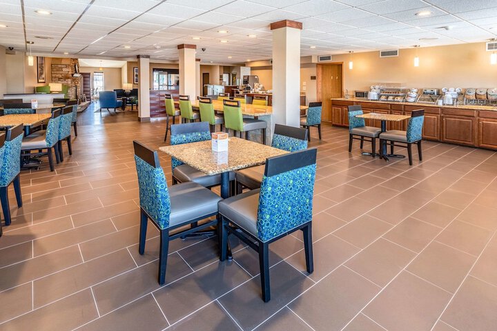 Comfort Inn Waukesha - Milwaukee West