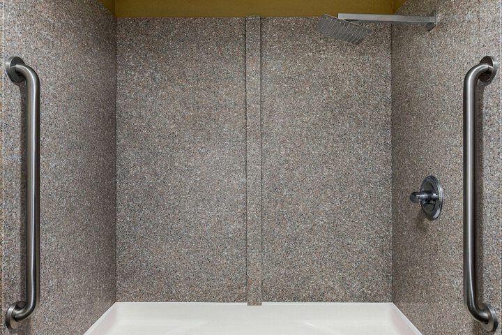 Room 44 of 73