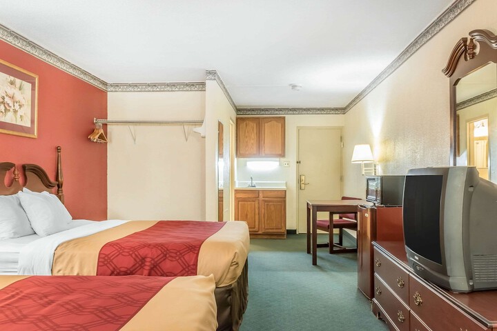 Room 21 of 43