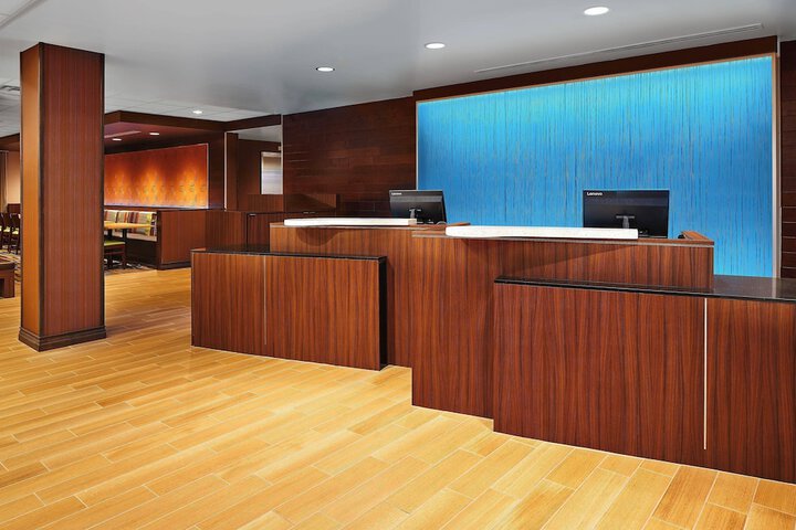 Fairfield Inn & Suite by Marriott Fresno Yosemite Intl Airport