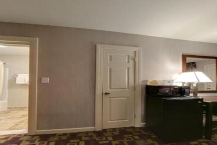Mount Holyoke Inn