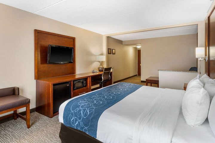 Room 42 of 46