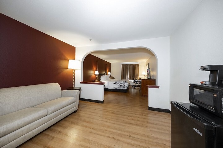 Room 26 of 43