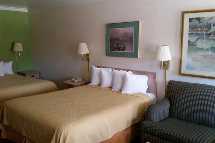 Kelseyville Motel