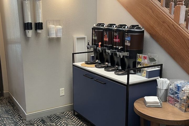 AmericInn by Wyndham Valley City - Conference Center