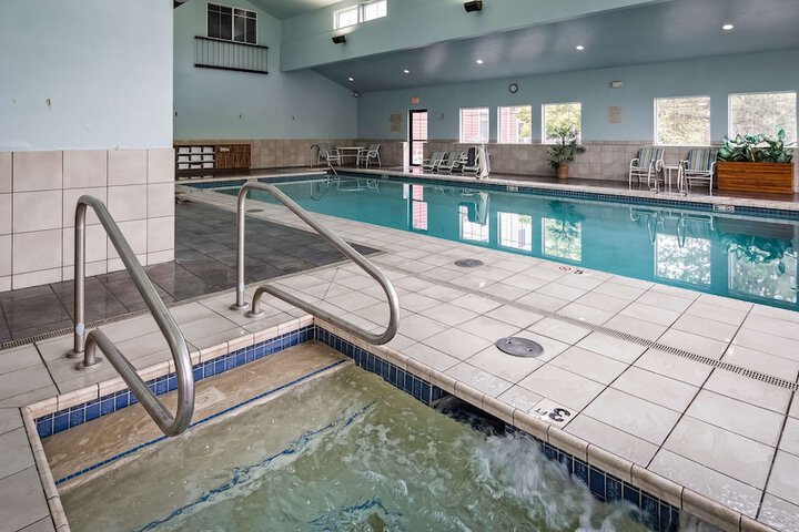 Pool 4 of 35