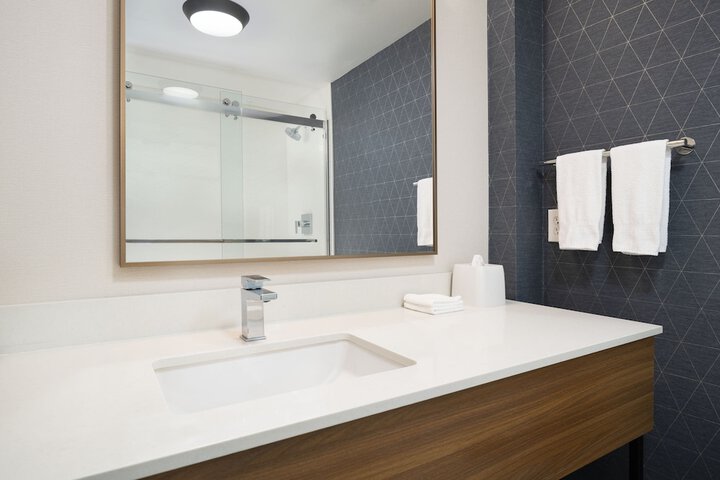 Fairfield by Marriott Inn & Suites Fresno River Park