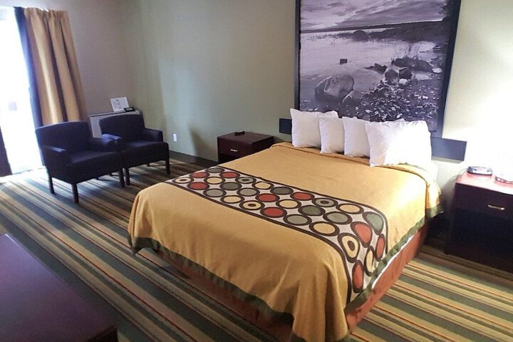 Room 36 of 125