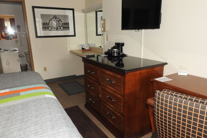 Room 21 of 46