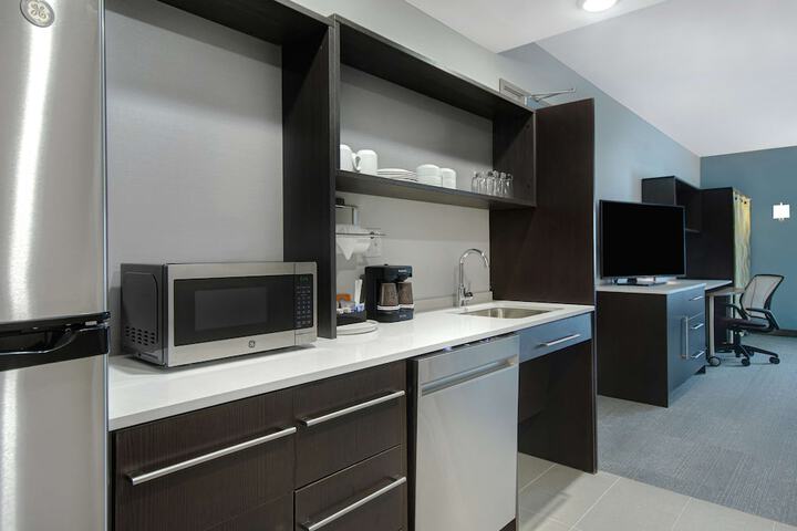Room 25 of 44