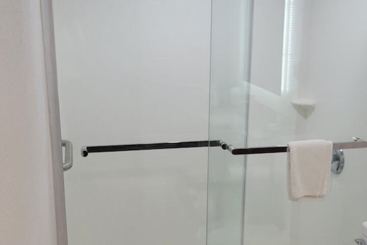 Room 15 of 19