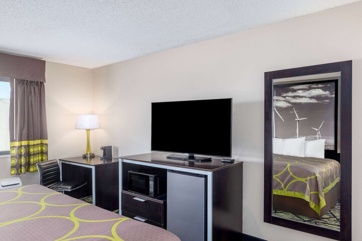 Room 15 of 44