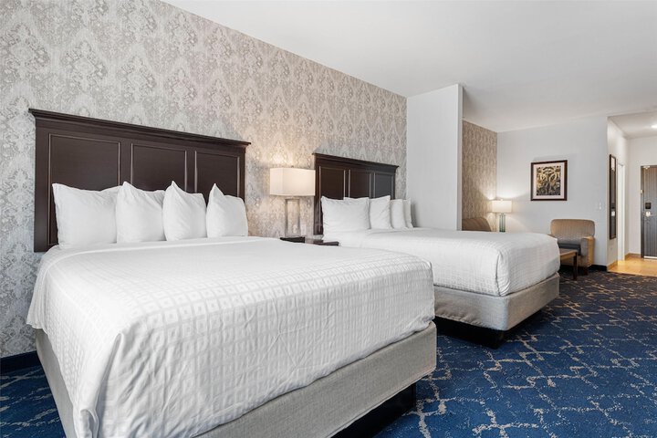 Best Western Plus New Richmond Inn & Suites