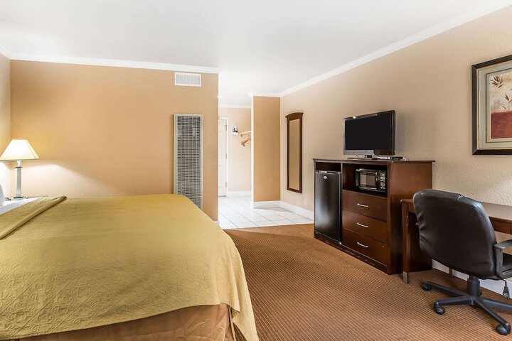 Room 18 of 45