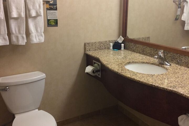 Room 25 of 63