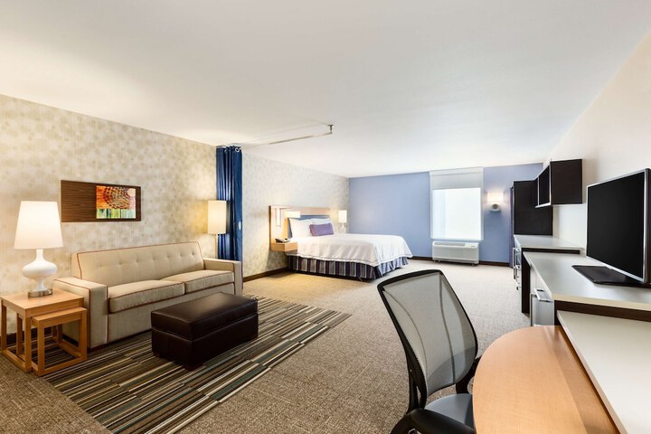 Room 16 of 26