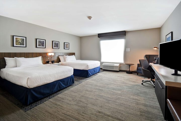Room 12 of 46