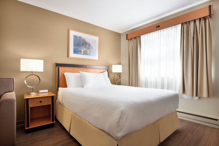 Room 30 of 42