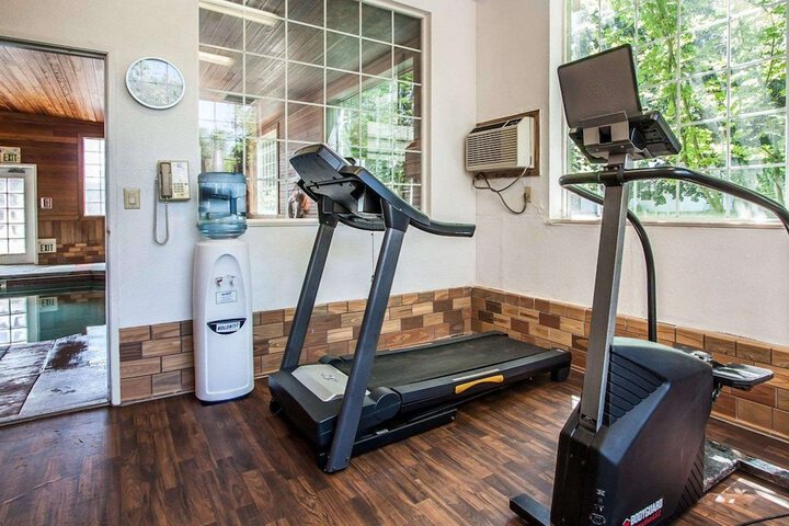 Comfort Suites Clackamas