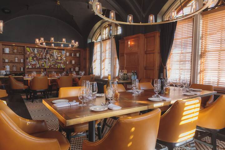 Dining 54 of 79