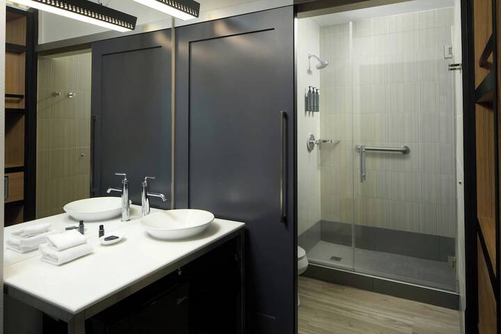 Aloft by Marriott Arundel Mills BWI Airport