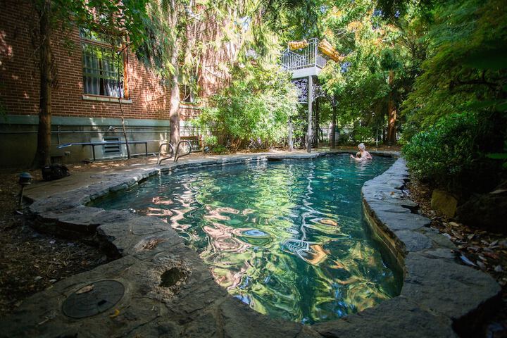 Pool 6 of 138