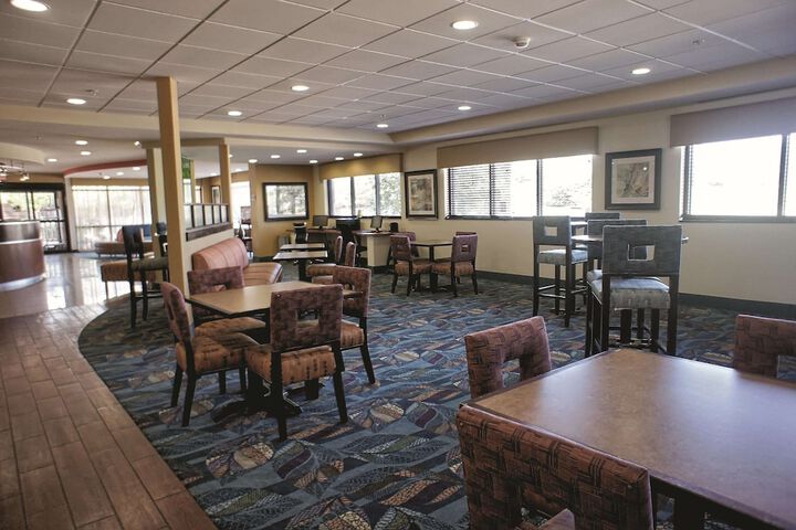 La Quinta Inn & Suites by Wyndham Edmond