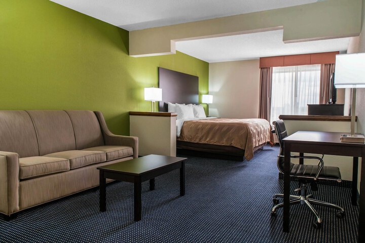 Room 16 of 41