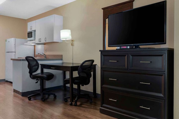 Room 17 of 29