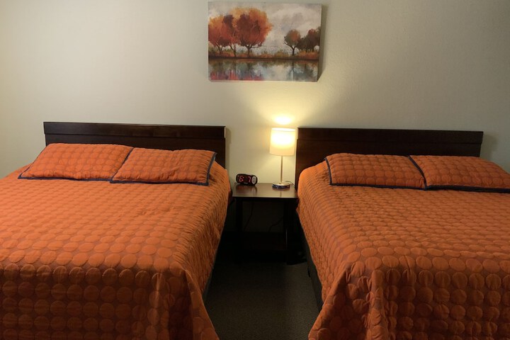 Room 182 of 259